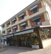 Italia Hotel 4*