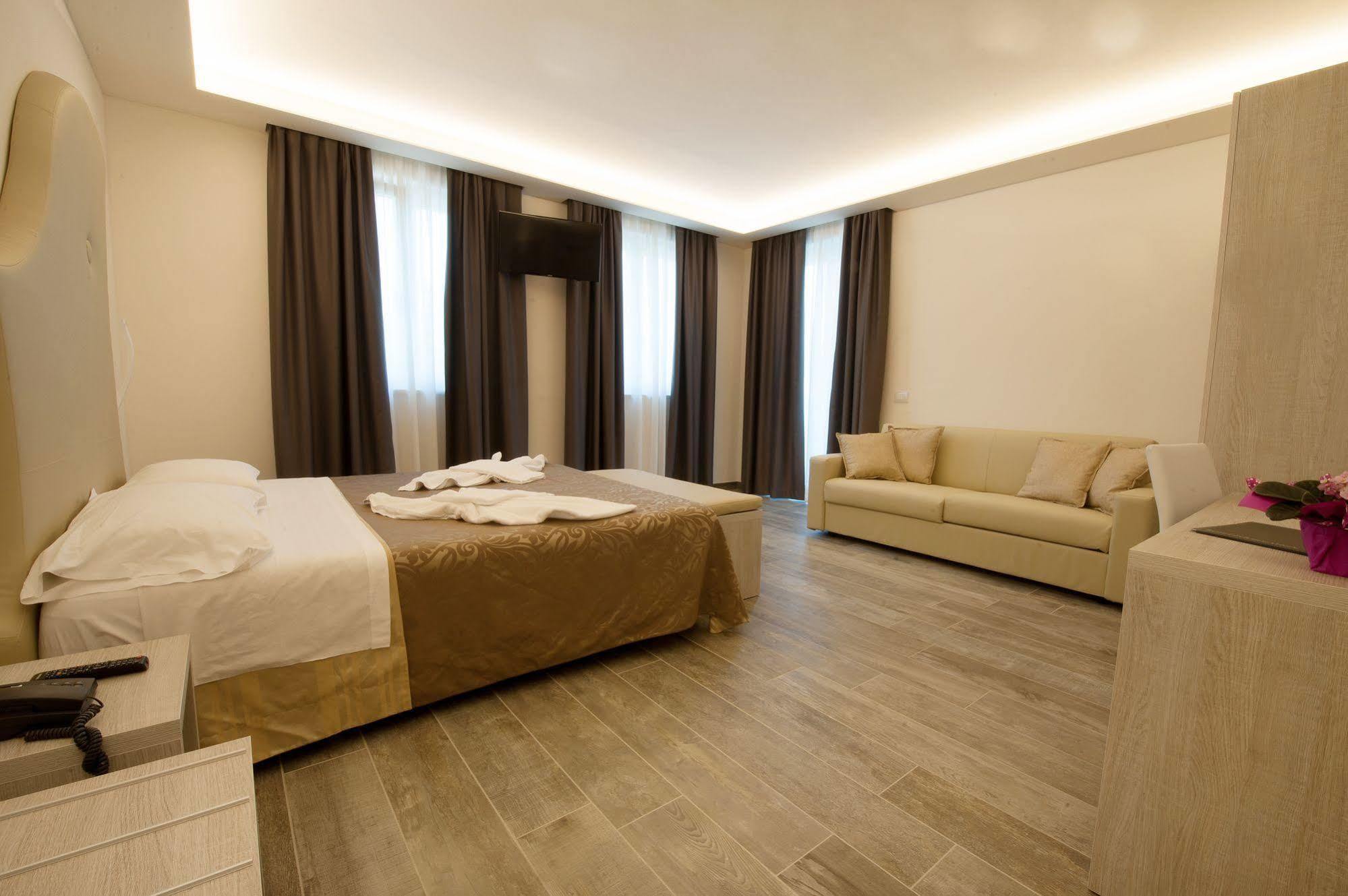 Italia Hotel
