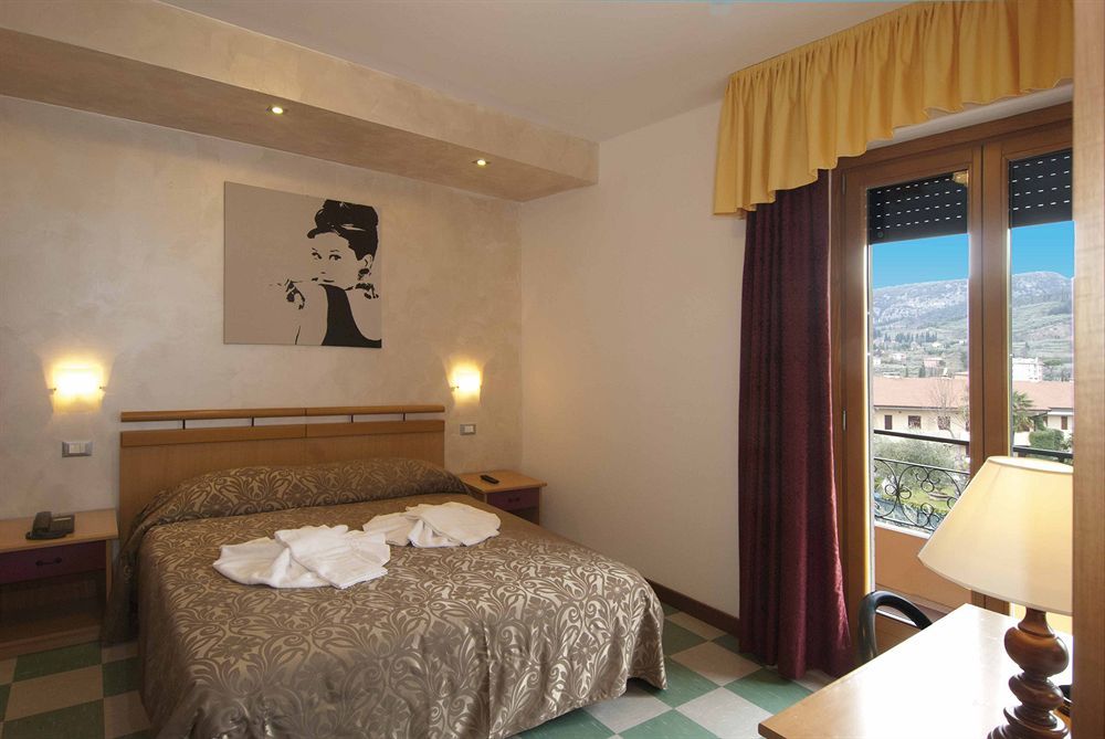 Italia 4*