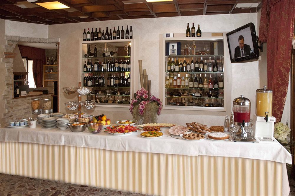 Italia Hotel 4*